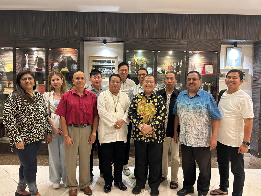 Networking Picture with sultan of Kalimantan utara and Sultan of Riau